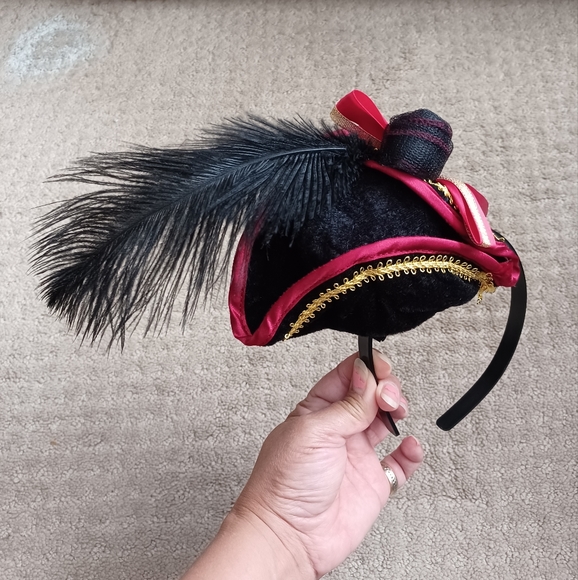 Pirate Wench Accessory Kit - Picture 5 of 6